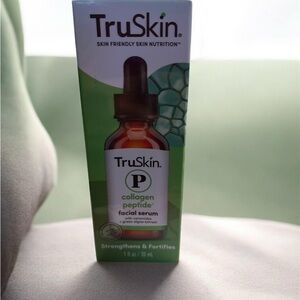 TruSkin collagen peptide facial serum. NIB